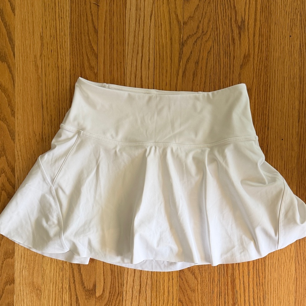 Athleta ace tennis skort 13.5” in white